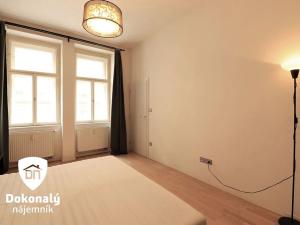 Pronájem bytu 2+kk, Praha - Žižkov, Bořivojova, 44 m2