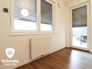 Pronájem bytu 2+kk, Praha - Vysočany, Svatošových, 53 m2