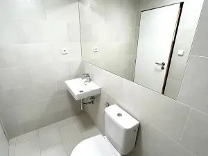 Pronájem bytu 1+kk, Praha - Vysočany, Poděbradská, 26 m2