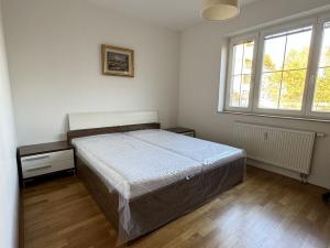 Pronájem bytu 2+kk, Karlovy Vary, Jateční, 51 m2