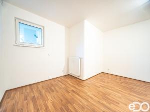 Prodej komerční nemovitosti, Poděbrady, Tyršova, 56 m2