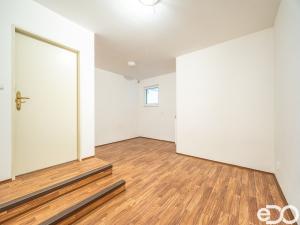 Prodej komerční nemovitosti, Poděbrady, Tyršova, 56 m2