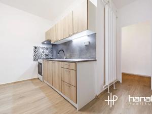 Pronájem bytu 3+1, Olomouc, Hněvotínská, 77 m2