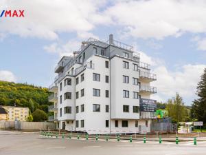 Pronájem bytu 1+kk, Karlovy Vary, Šumavská, 38 m2