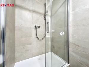 Pronájem bytu 1+kk, Karlovy Vary, Šumavská, 38 m2