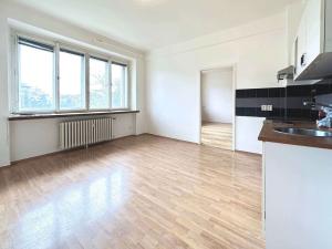 Prodej bytu 2+kk, Praha - Vršovice, 28. pluku, 48 m2