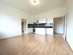 Prodej bytu 2+kk, Praha - Vršovice, 28. pluku, 48 m2