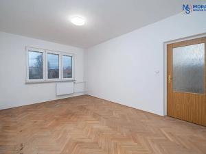 Prodej bytu 2+1, Hranice, Obránců míru, 60 m2