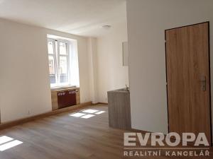 Pronájem bytu 1+kk, Liberec - Liberec II-Nové Město, Široká, 34 m2