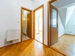 Pronájem bytu 2+kk, Praha - Vršovice, Kodaňská, 50 m2