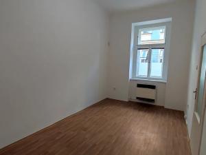 Prodej bytu 3+1, Praha - Karlín, Pernerova, 89 m2