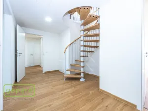 Prodej bytu 6+kk a větší, Praha - Stodůlky, Plzeňská, 159 m2