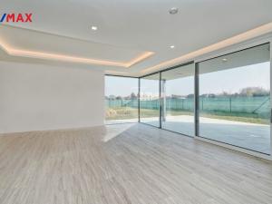 Prodej rodinného domu, Vestec, Čechova, 300 m2