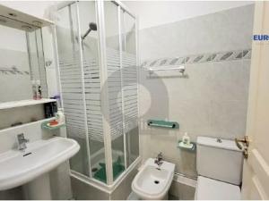 Prodej bytu 3+kk, 06500 Menton, Francie, 66 m2