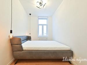 Pronájem bytu 2+kk, Brno, Stavební, 67 m2