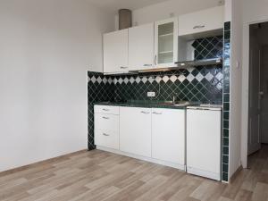 Pronájem bytu 2+kk, Praha - Hostivař, Tenisová, 45 m2