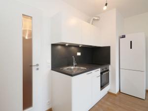 Pronájem bytu 2+kk, Praha - Chodov, Bachova, 40 m2