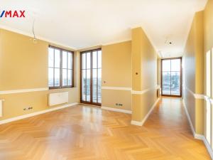 Prodej bytu 4+kk, Karlovy Vary, Svahová, 392 m2