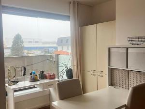 Pronájem bytu 1+kk, Praha - Dolní Chabry, Ulčova, 38 m2