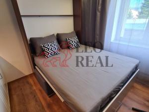 Pronájem bytu 1+kk, Praha - Suchdol, Suchdolské náměstí, 17 m2