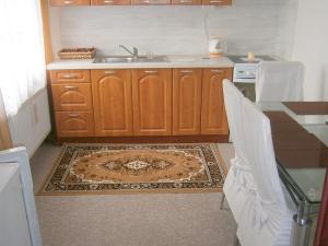 Pronájem bytu 2+1, Průhonice, Říčanská, 72 m2