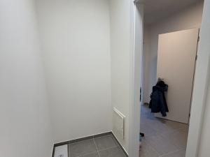 Pronájem bytu 2+kk, Praha - Dolní Měcholupy, Kardausova, 62 m2