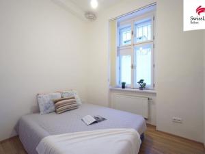 Pronájem bytu 2+kk, Praha - Vršovice, Holandská, 36 m2