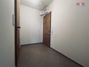 Pronájem bytu 1+kk, Praha - Prosek, Čakovická, 26 m2