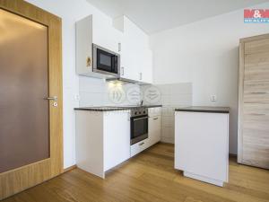 Pronájem bytu 1+kk, Praha - Dolní Chabry, K Beranovu, 37 m2