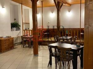 Pronájem restaurace, Slavonice, Nádražní, 280 m2