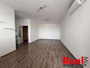 Pronájem bytu 2+kk, Brno - Slatina, Langrova, 57 m2