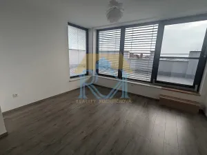 Pronájem bytu 2+kk, Hodonín, 55 m2