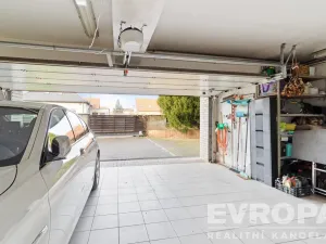 Prodej rodinného domu, Praha - Suchdol, Armádní, 400 m2