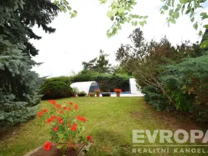 Prodej rodinného domu, Praha - Suchdol, Armádní, 400 m2