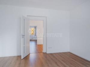 Pronájem bytu 3+kk, Praha - Vinohrady, Uruguayská, 91 m2