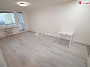 Pronájem bytu 2+kk, Praha - Hloubětín, Slévačská, 47 m2