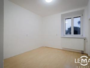 Prodej rodinného domu, Dolany, 350 m2