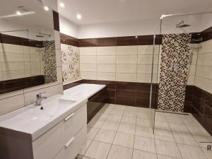 Pronájem bytu 3+1, Strážnice, 128 m2