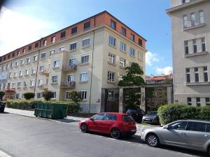 Pronájem kanceláře, Praha - Dejvice, Velflíkova, 47 m2