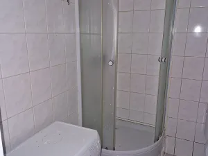 Pronájem bytu 1+1, Krupka, Koněvova, 37 m2