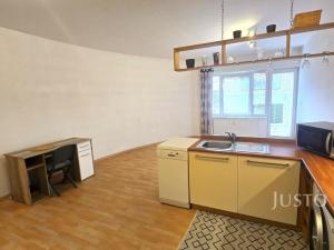 Pronájem bytu 2+kk, Písek - Pražské Předměstí, V Portyči, 52 m2