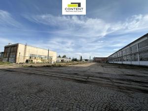 Pronájem komerčního pozemku, Hradec Králové - Kukleny, Pražská třída, 2000 m2