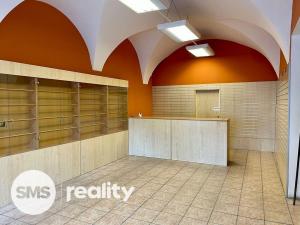 Pronájem obchodního prostoru, Opava, Dolní náměstí, 50 m2