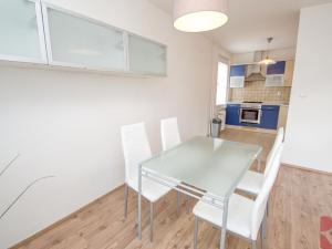 Pronájem bytu 3+kk, Praha - Michle, Přímětická, 68 m2