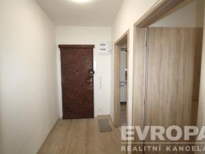 Pronájem bytu 2+kk, Praha - Žižkov, Biskupcova, 38 m2