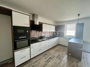 Prodej bytu 3+kk, Jihlava, Buková, 76 m2