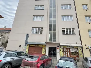 Pronájem bytu 1+1, Praha - Vinohrady, Kouřimská, 31 m2