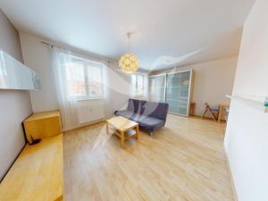 Pronájem bytu 1+kk, Šestajovice, Komenského, 34 m2