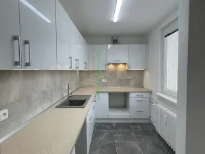 Prodej bytu 2+1, Rožnov pod Radhoštěm, Čs. armády, 52 m2