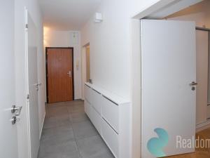 Pronájem bytu 4+kk, Praha - Hlubočepy, Wassermannova, 67 m2